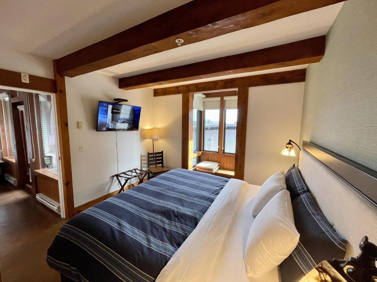 Great Condo In Excellent Location - Waterfront Building - Seaside Ucluelet Exterior photo